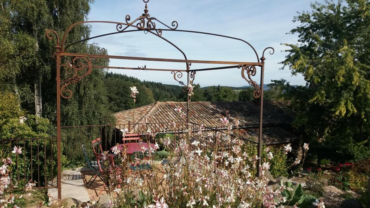 Les Folies De La Serve Ouroux Exterior foto
