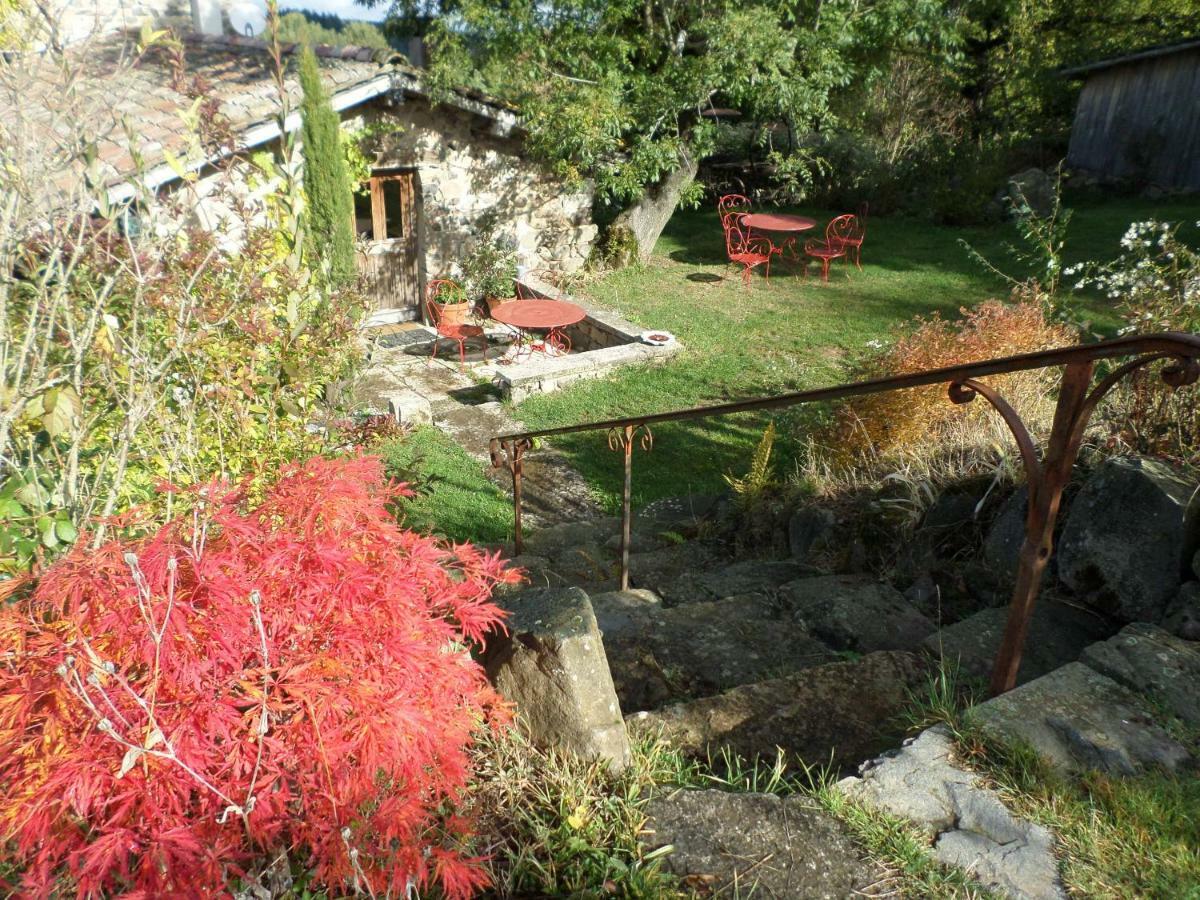 Les Folies De La Serve Ouroux Exterior foto